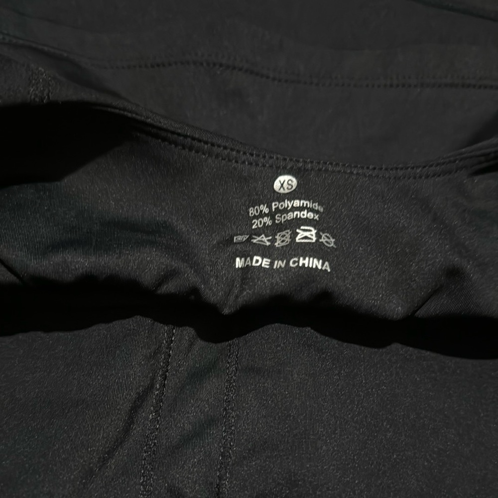 Trendy Super Soft Black Workout Tank Top XS - Picture 6 of 6